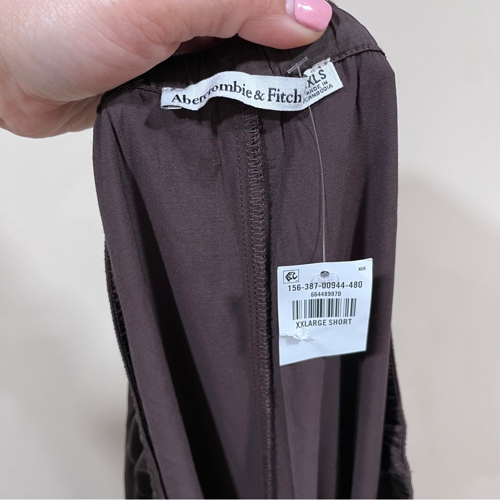NWT Abercrombie Satin Pull On Pants - Dark Brown size XXL short wide leg - Picture 9 of 11